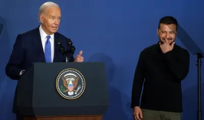 El presidente de Ucrania, Volodímir Zelenski, junto al presidente de Estados Unidos, Joe Biden. 