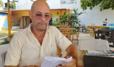 Ricardo Rueda, comerciante que se encadenó en la oficina de Air-e en Puerto Colombia