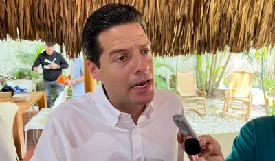 Senador Mauricio Gómez.