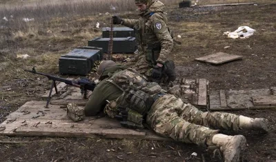 Militares ucranianos en Donestk.