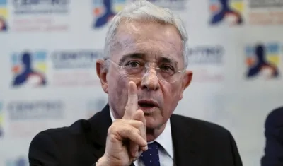 Álvaro Uribe Vélez.