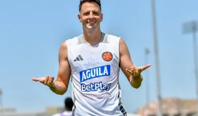 Santiago Arias reemplazará a Daniel Muñoz, expulsado contra Uruguay. 