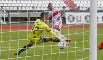 El gol del descuento de Atlántico marcado por Cristian Peñate. 