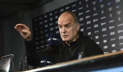 Marcelo Bielsa, entrenador de la selección uruguaya. 