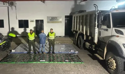 Cada paquete contenía 1.000 gramos. 