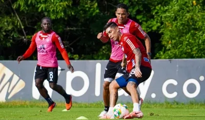 Emmanuel Olivera, Carlos Bacca y Yimmi Chará serán titulares con Junior ante el Medellín. 