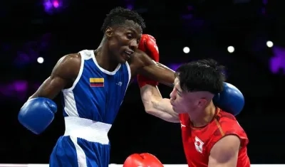 Yílmar González durante su combate contra el japonés Shudai Harada.