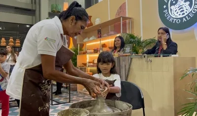 Beatriz Sossa, artesana de ‘Arcillas de Puerto Alegre’. 