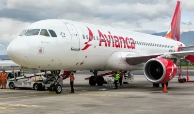 Avianca es una de las empresas que canceló vuelos.