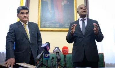 El Canciller Luis Gilberto Murillo (derecha).