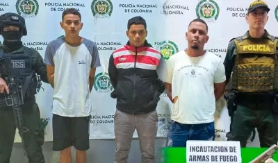 Los tres capturados.