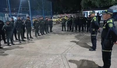 Autoridades durante los operativos.