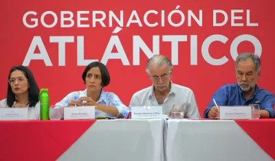 La ministra del Ambiente, Susana Muhamad, y el gobernador Eduardo Verano.