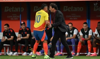 James Rodríguez y Néstor Lorenzo.