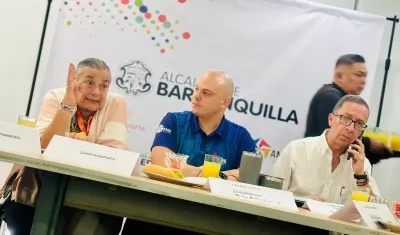 Ayda Lucy Ospina, Superintendente de Transporte; Libardo García, director de AMB;  Luis Zambrano, Viceministro (e) de Transporte