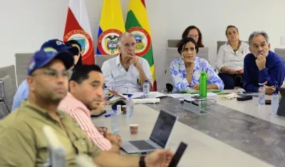 El gobernador del Atlántico, Eduardo Verano, y la ministra de Ambiente, Susana Muhammad. 