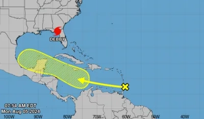 Franja amarilla por donde hará tránsito la nueva onda tropical, cerca de Colombia. 