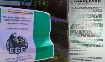 Los panfletos se unen a las pancartas que aparecieron el lunes en el departamento. 