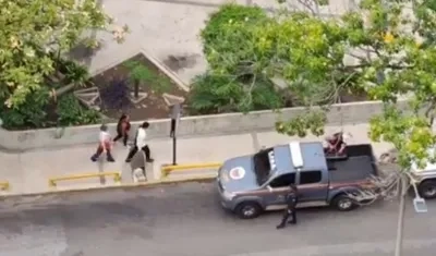 Momento en el que son detenidos.