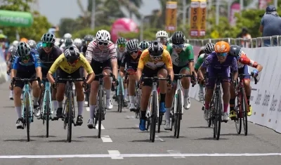 Vuelta ciclista femenina. 