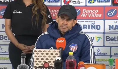 El técnico del Junior, Arturo Reyes, en la rueda de prensa tras el partido contra el Pasto.