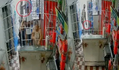 Momento exacto del ataque criminal. 