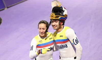 Mariana Pajón y Mateo Carmona al final de sus competencias.