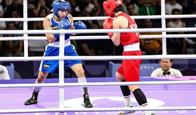 La colombiana Yeni Arias durante su combate contra la surcoreana Aeji Im.