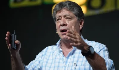 Bruce Mac Master en el Caribe Biz Forum