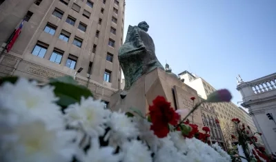 Monumento a Salvador Allende durante el acto conmemorativo.