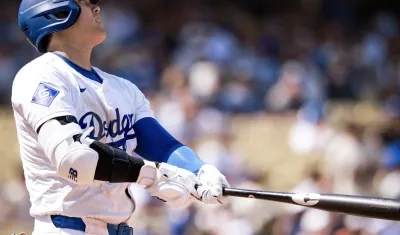 El jonrón 46 de Shohei Ohtani alcanzó los 450 pies.