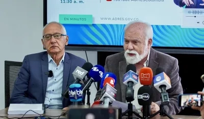 El ministro de Salud, Guillermo Alfonso Jaramillo, y el director de la Adres, Félix León Martínez.