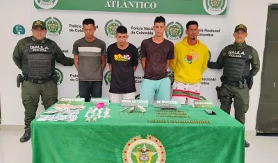 Los cuatro capturados quedaron a disposición de la Fiscalía. 