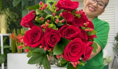 Ramillete de rosas rojas, dentro del catálogo de 'Flor de Liz'. 