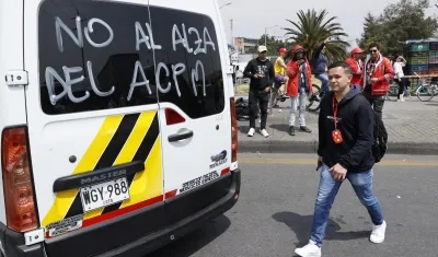 El gremio transportador bloqueo vías este martes en varias zonas del país. 