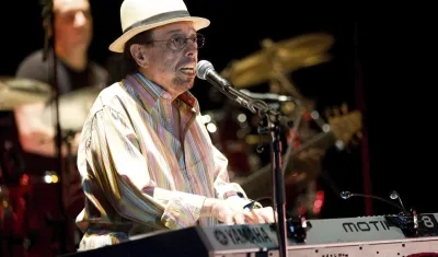 El pianista y productor musical brasileño Sérgio Mendes. 