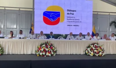 Encuentro entre las delegaciones en el coliseo de Tumaco, Nariño. 