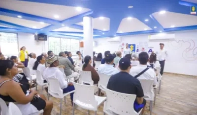 Momentos en que se realizó el acto de entrega digna en el municipio de El Carmen de Bolívar.