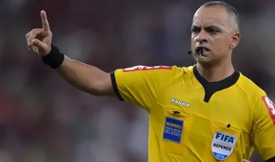 Wilton Sampaio, árbitro brasileño que dirigirá el partido Bolivia-Colombia.