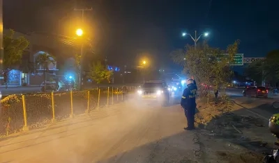 Los vehículos empezaron a transitar desde esta noche por el puente de Simón Bolívar. 