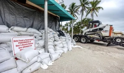 Florida se alista para el impacto del huracán.