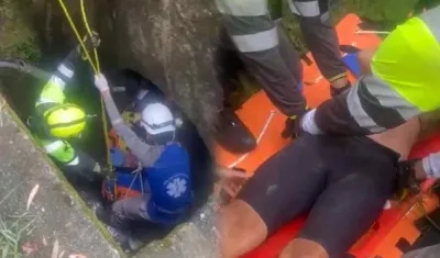 'Barrabás' Gómez al ser rescatado. 