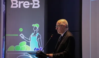 Gerente Leonardo Villar en la presentación de Bre-B.