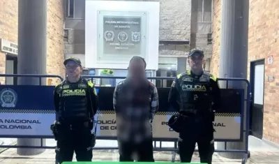 El padre de los niños fue capturado en flagrancia. 