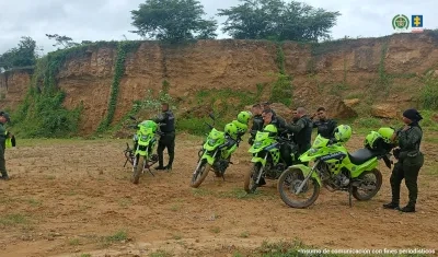 La Policía en uno de los predios en el municipio de Galapa. 