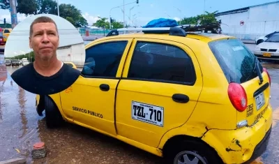 Yerry Cabarcas y el taxi arrastrado por el arroyo de la 72