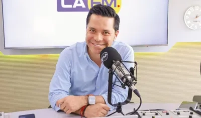 Luis Carlos Vélez, periodista bogotano.