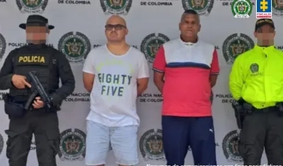 Capturados junto a las autoridades.