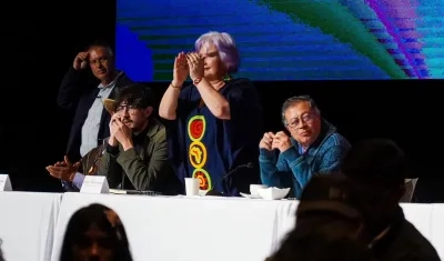 La presidenta de Colombia Humana, Gloria Flórez, y el Presidente Gustavo Petro.