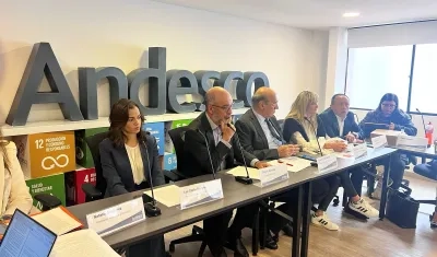 Rueda de prensa de los gremios.